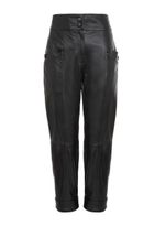 18140256_09_5-CALCA-PRISCILA