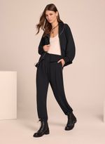 18121566_09_3-CALCA-HELENA