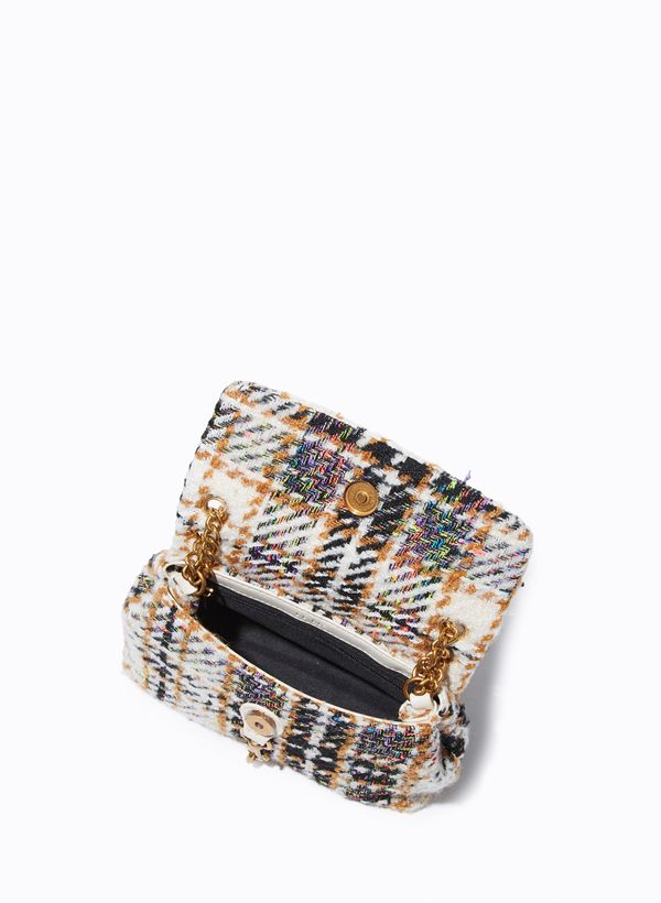 51970766_92_5-BOLSA-RIHANNA