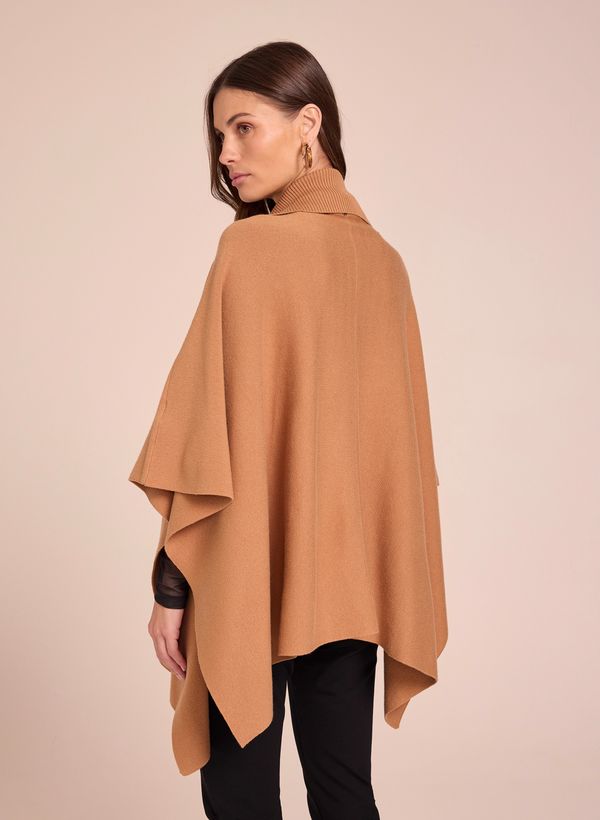 34040392_26_4-PONCHO-PAOLA-CARAMELO