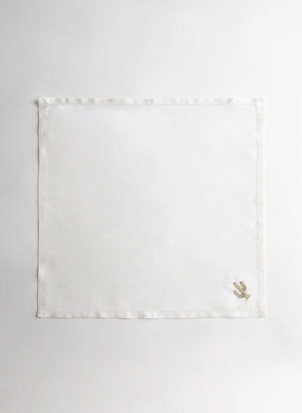 60660200_05_3-GUARDANAPO-BORDADO-CACTO