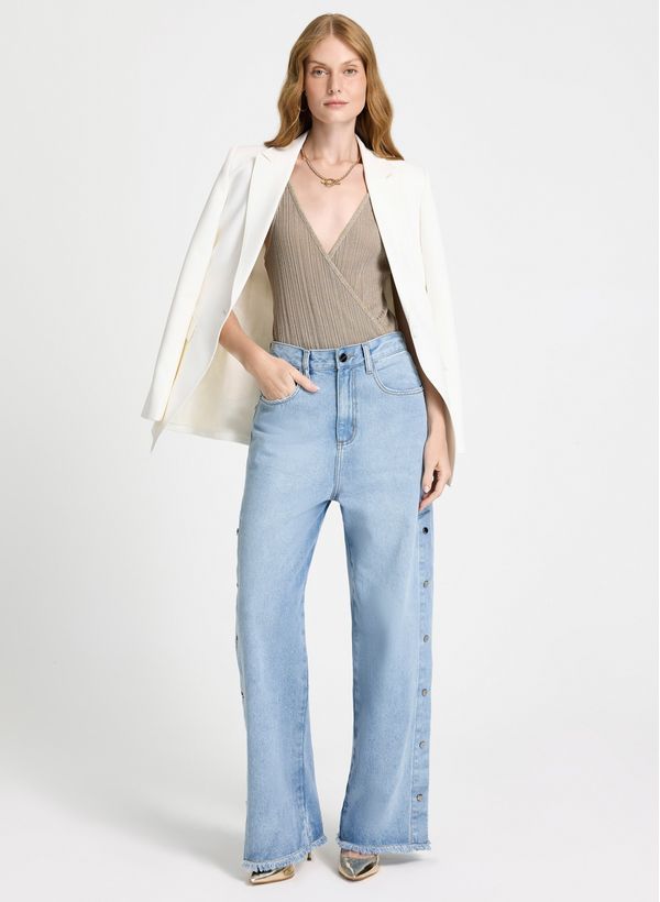 02120118_80_3-BODY-BUBU