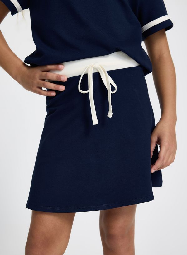 06050131_48_2-SAIA-C-SHORTS-LICA-PETIT