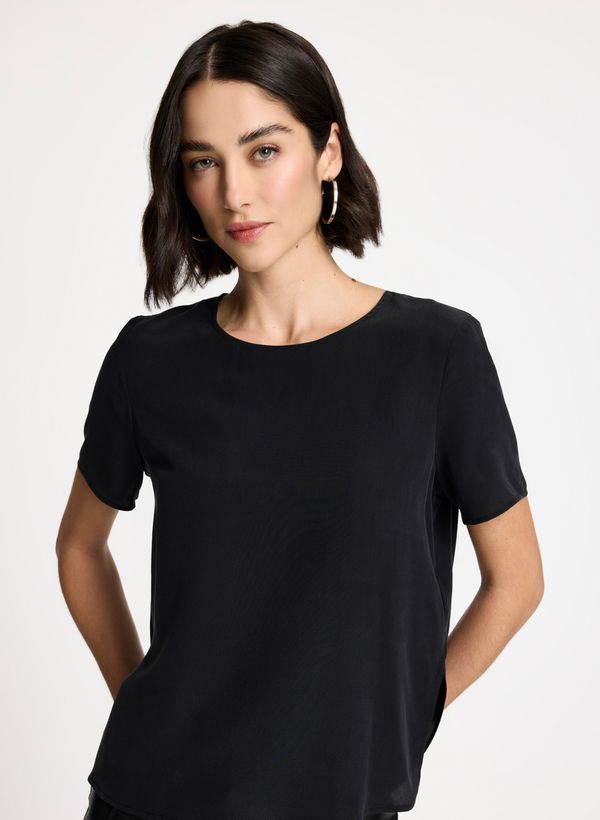 11034547_09_2-BLUSA-LICA-PRETA