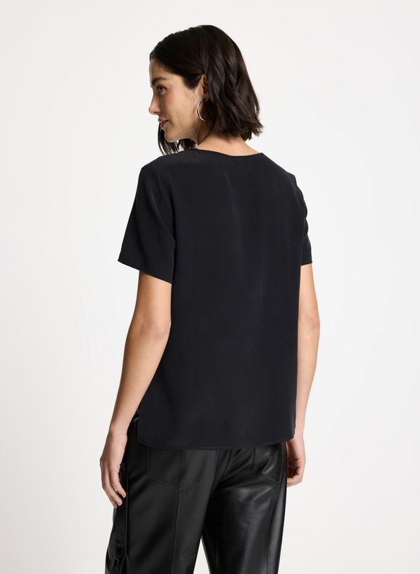 11034547_09_4-BLUSA-LICA-PRETA