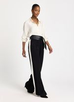 18042162_596_1-CALCA-AMANDA