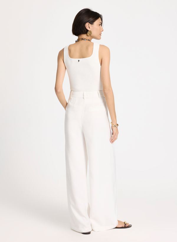 18042154_11_4-CALCA-PAT