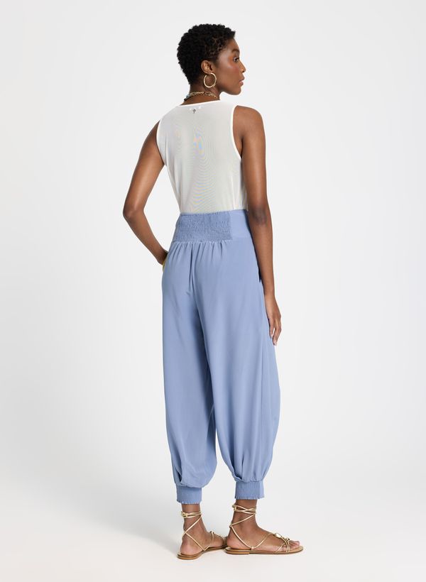 18031117_43_4-CALCA-BILLIE