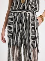 18112955_596_2-CALCA-KARIN