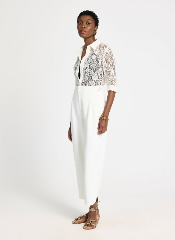 18112978_11_3-CALCA-MICAELA