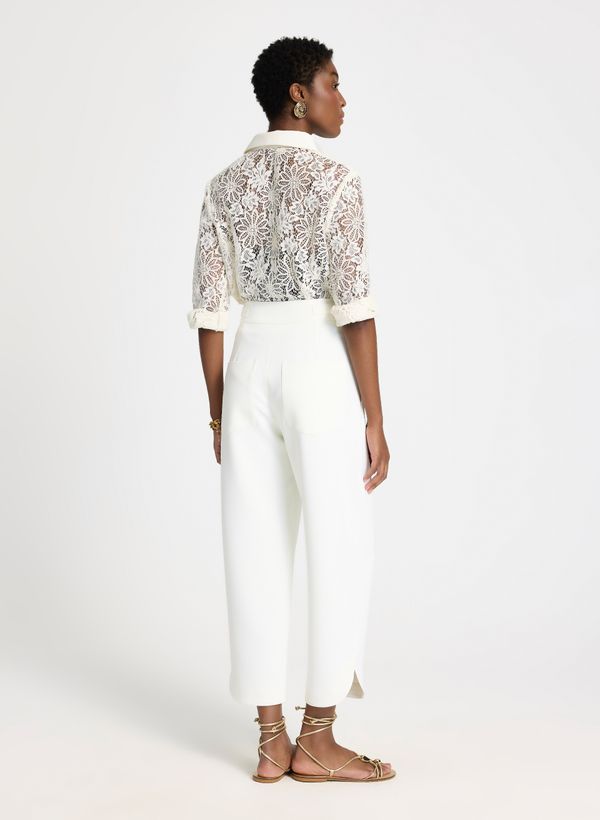 18112978_11_4-CALCA-MICAELA