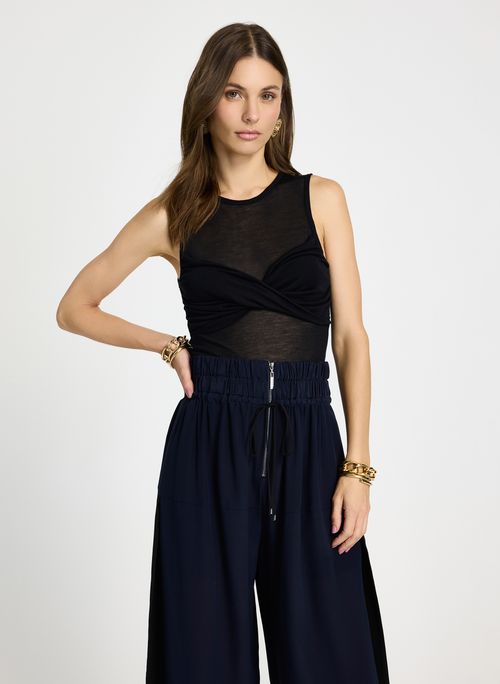 Regata Le Lis Una Feminina