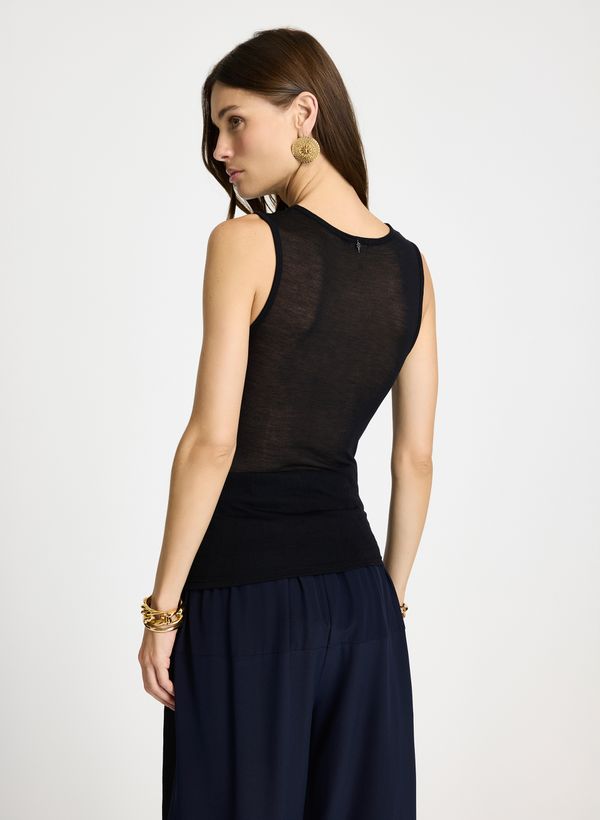 12113447_09_4-REGATA-UNA