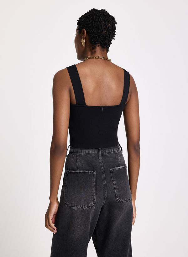 08300137_09_4-TOP-CALLY-PRETO