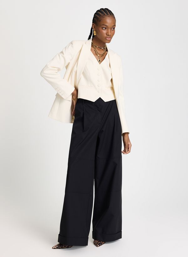 27120017_11_3-COLETE-STELLA-OFF