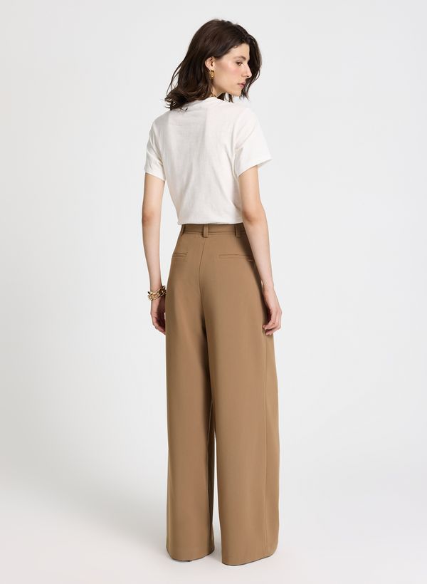 18112944_26_4-CALCA-RUBIA