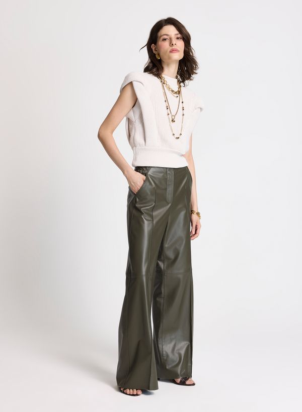 18140303_49_3-CALCA-MICHAELA