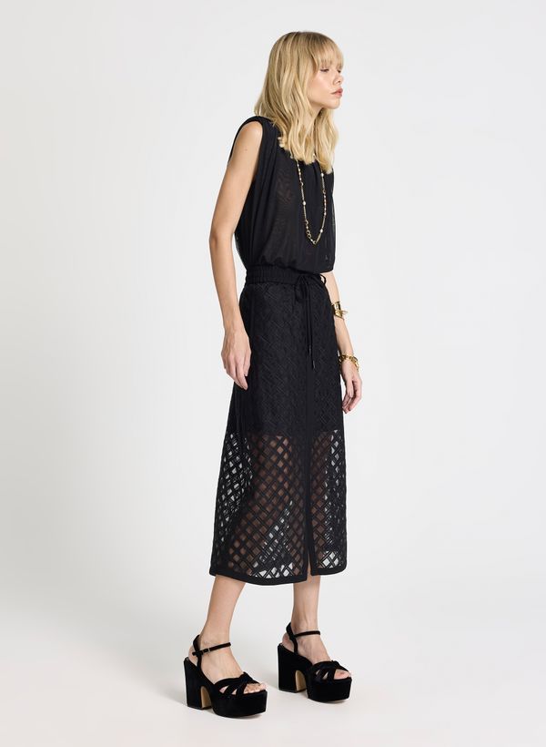 16112698_09_3-SAIA-ELLEN