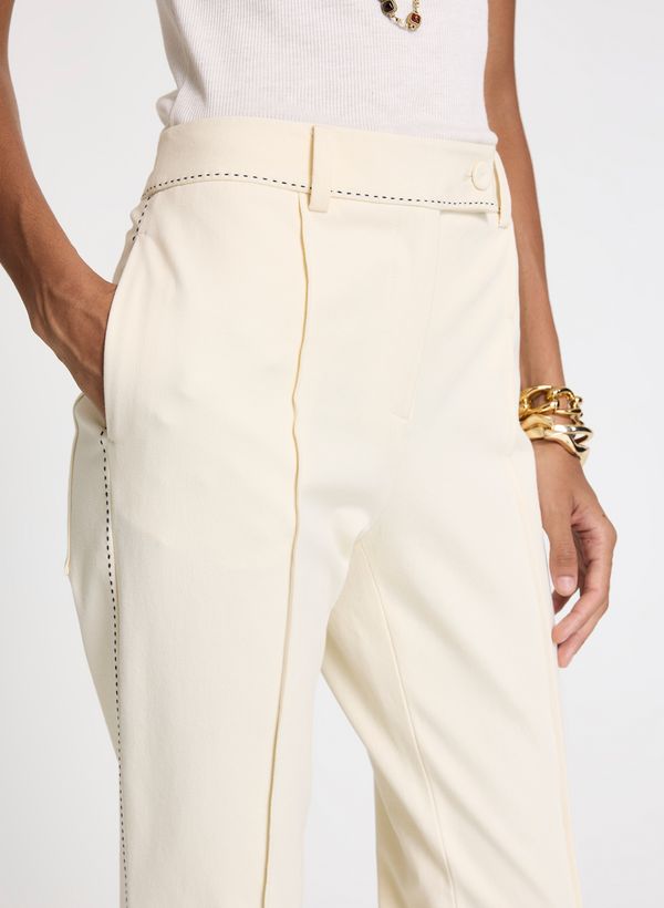 18014560_01_2-CALCA-LIVIA