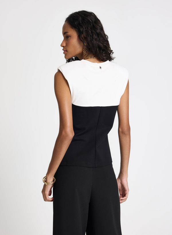 12121765_596_4-REGATA-SAFIRA